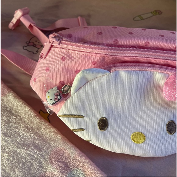 Hello kitty Fannypack wallet back - Picture 2 of 3